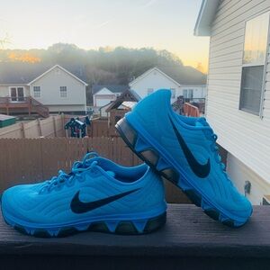 Nike Vibrant Blue Running Shoes